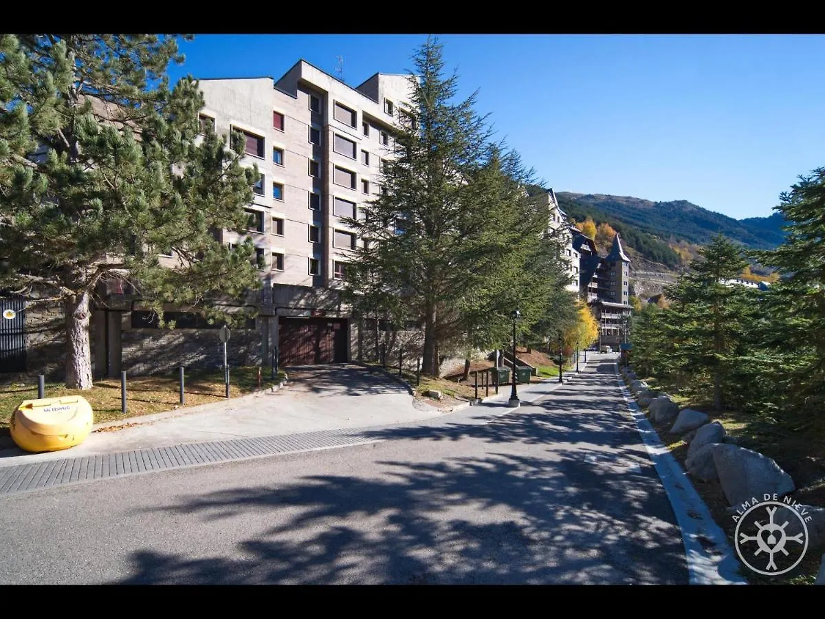 Montlude De Alma De Nieve Apartment Baqueira Beret Spain